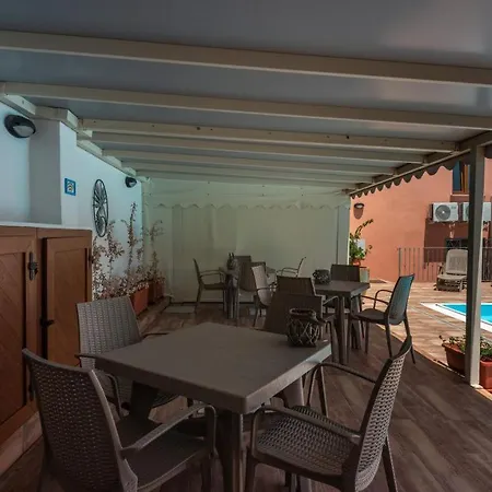 Relaxing Cristal Bedroom Sleeps Nui1501 * Santa Teresa Gallura